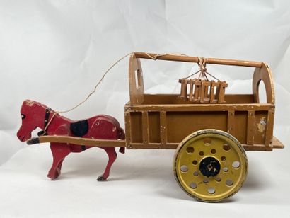 Polychrome wooden carriage.
40 x 80 x 27...