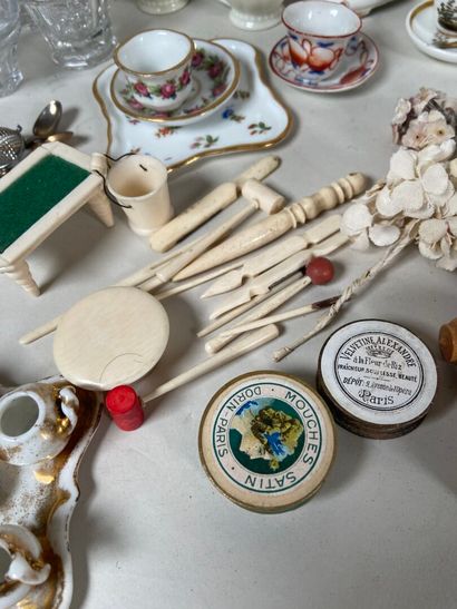 Very large lot of accessories and mismatched...