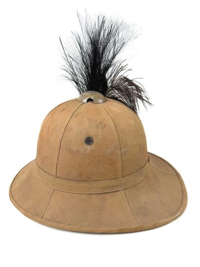 Italie, 2ème GM.
Casque tropical réglementaire...