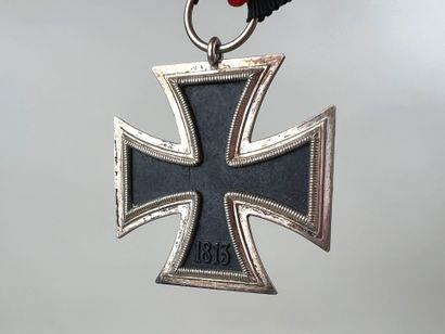 Allemagne, 2ème GM.
Croix de fer 2ème classe...