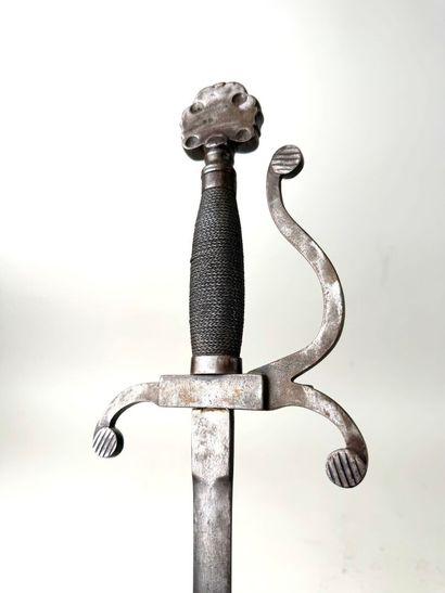 France, XXème.
Rapière de style XVIIème.
En...