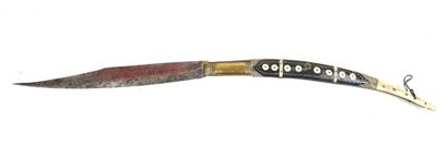 Espagne, Milieu XIXe.
Important couteau pliant...