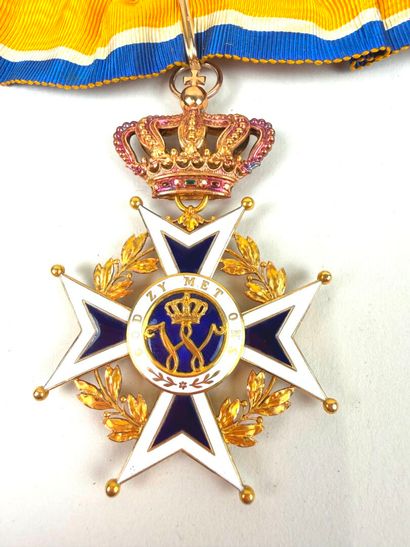 France, IIIe République (1870-1940).
Ensemble...