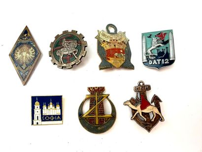 France, 2ème GM et Guerre d'Indochine (1946-1954).
-...