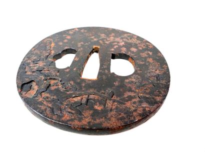 Japon, période Edo (1603 - 1868).
Tsuba circulaire...