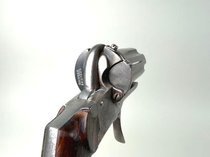 Belgique, Milieu XIXème.
Poivrière à broche...