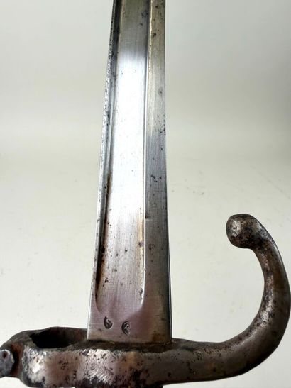 France, IIIe République (1870-1940).
Sabre-baïonnette...