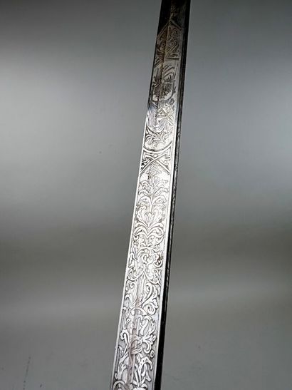 Royaume du Wurttemberg, 1ère GM.
Beau sabre...