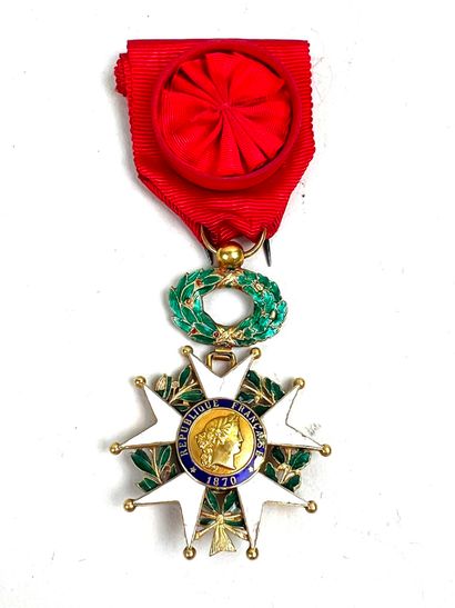 France, 2ème GM.
Décorations d'un officier.
-...