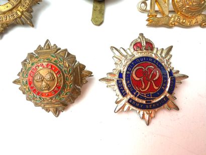 Great Britain, 2nd GM.
Lot of caps, badges...