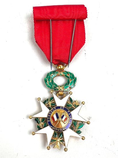 France, 2ème GM.
Décorations d'un officier.
-...