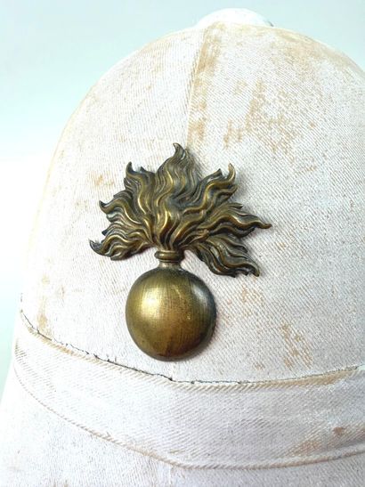 France, IIIème République (1870-1940).
Casque...