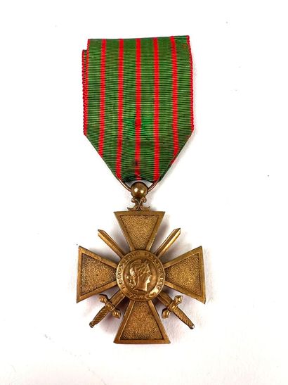 France, 1ère et 2ème GM.
Ensemble de 9 croix...
