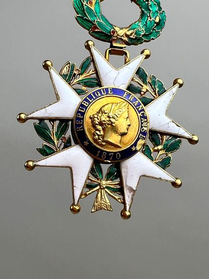 France, 2ème GM.
Décorations d'un officier.
-...