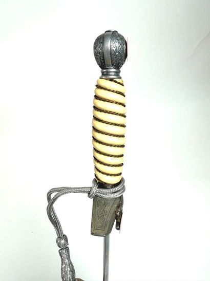 Allemagne, 2ème GM.
Dague LW modèle 37.
Pommeau...