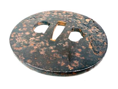Japon, période Edo (1603 - 1868).
Tsuba circulaire...