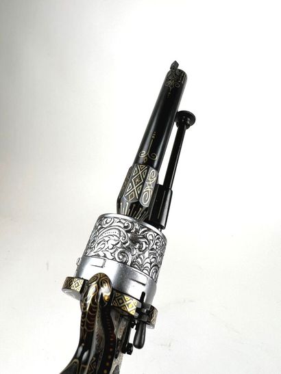 Belgique, milieu XIXème.
Exceptionnel revolver...