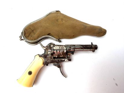 Belgique, fin XIXème.
Petit revolver de poche...