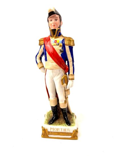 Deux sujets en porcelaine de Saxe Scheibe-Alsbach...