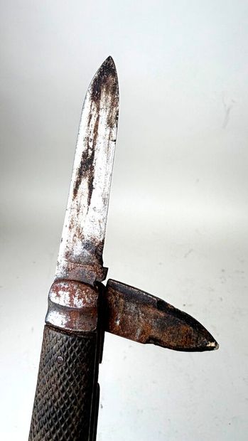 Grande-Bretagne, 1ère GM.
Couteau de poche...