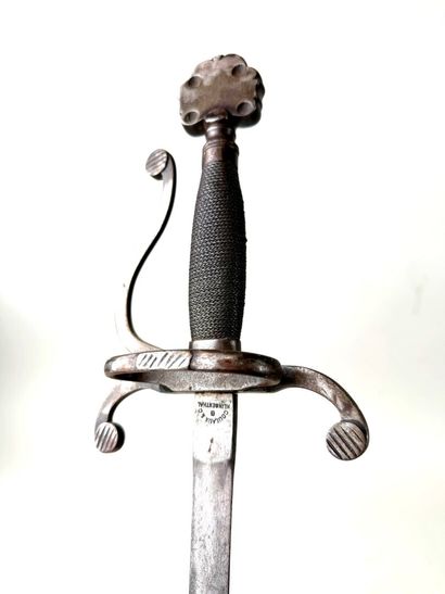 France, XXème.
Rapière de style XVIIème.
En...