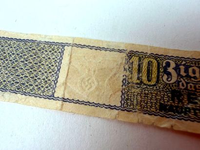 Allemagne, 2ème GM.
Lot d'insignes de coiffure...