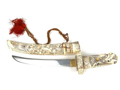 Japon, période Meiji (1868-1912).
Tentô d'apparat...