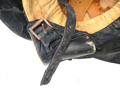 France, Etat-Français (1941-1944).
Rare casque...