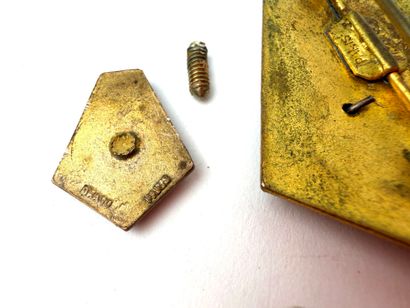 France, 2e GM et après.
Lot d'insignes régimentaires.
-...
