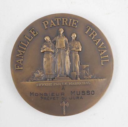 France, Etat-Français (1941-1944).
Médaille...