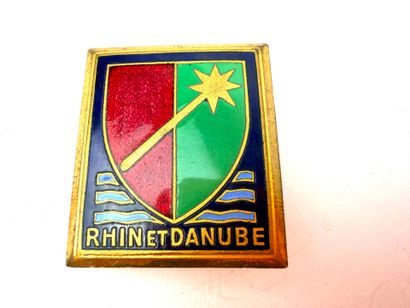 France, 2e GM et après.
Lot d'insignes régimentaires.
-...