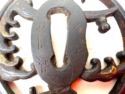 Japon, période Edo (1603 - 1868).
Tsuba circulaire...