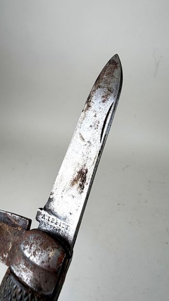 Grande-Bretagne, 1ère GM.
Couteau de poche...