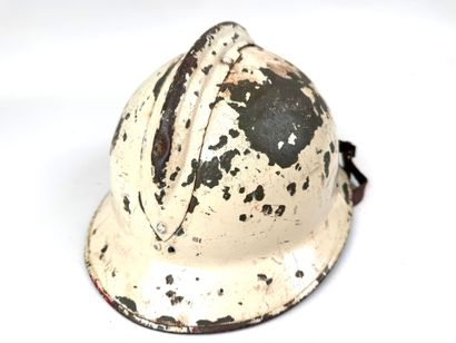 France, 2ème GM.
Casque modèle 26 reconditionné...