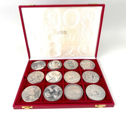 France, XXème.
Collection de 24 médailles...