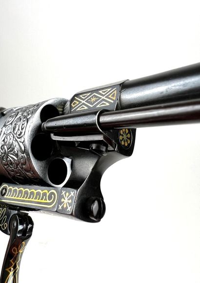 Belgique, milieu XIXème.
Exceptionnel revolver...