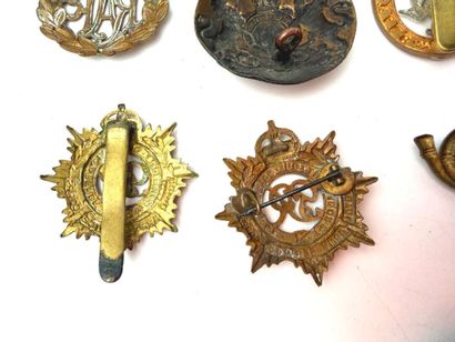 Great Britain, 2nd GM.
Lot of caps, badges...