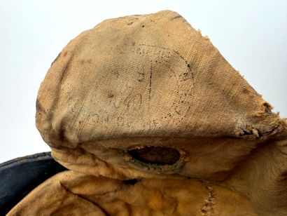 France, Etat-Français (1941-1944).
Rare casque...