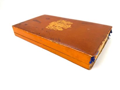 France, IIIe République (1870-1940).
Ensemble...