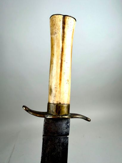France, 2nd moitié XIXème.
Dague de chasse...