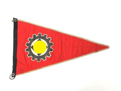 Germany, 2nd GM.
Small D.A.F. vehicle pennant.
Triangular...