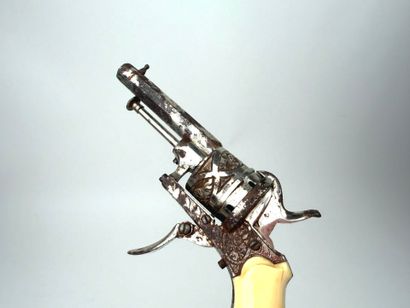 Belgique, fin XIXème.
Petit revolver de poche...