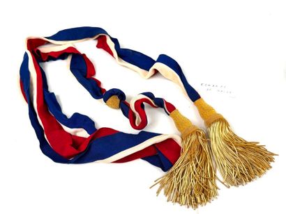France, IIIe République (1870-1940).
Ensemble...