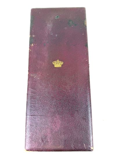France, IIIe République (1870-1940).
Ensemble...