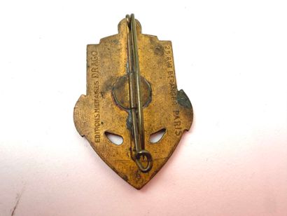 France, 2e GM et après.
Lot d'insignes régimentaires.
-...