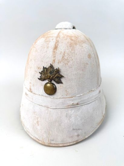France, IIIème République (1870-1940).
Casque...