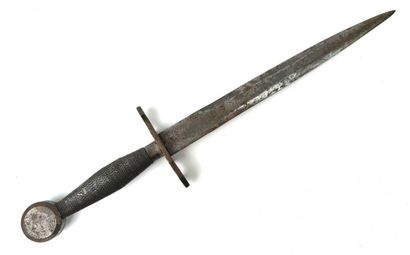 France, XXème.
Dague de style médiéval.
En...