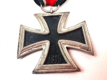 Allemagne, 2ème GM.
Croix de fer 2ème classe...