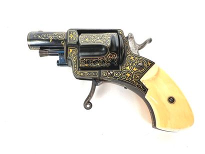 France, fin XIXème.
Exceptionnel petit revolver...