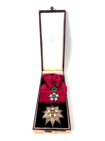 France, IIIe République (1870-1940).
Ensemble...